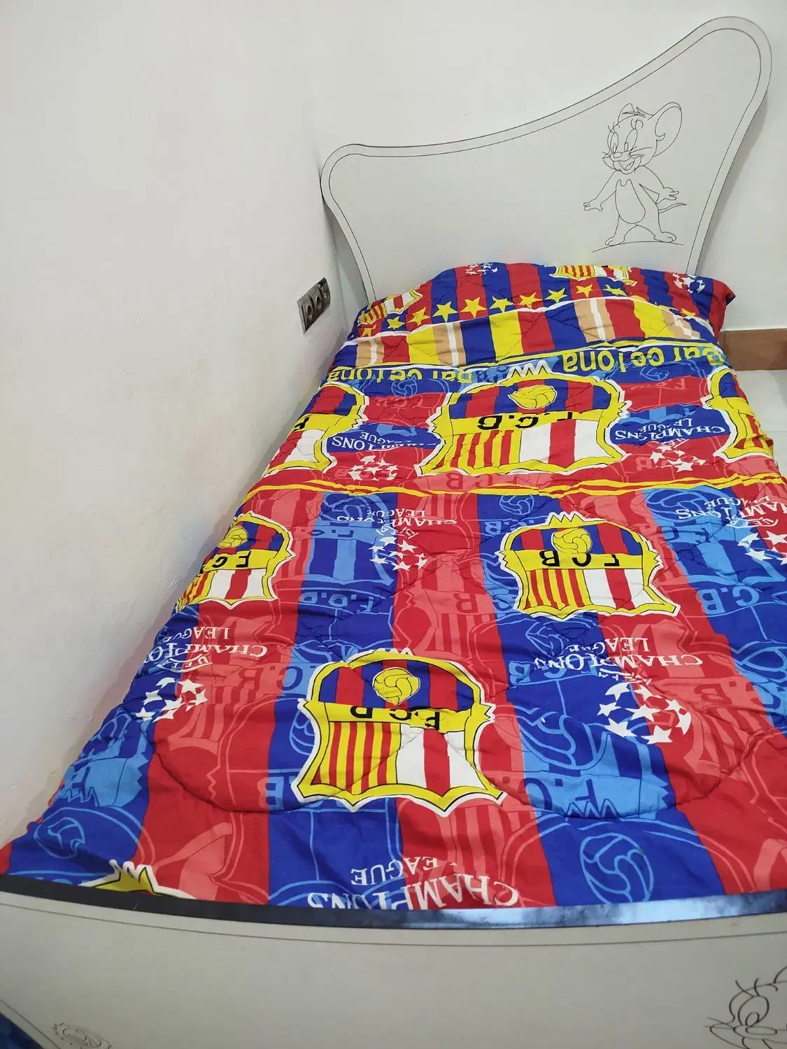 تخت خواب یک نفره چوبی|تخت و سرویس خواب|فردوس (خراسان), |دیوار