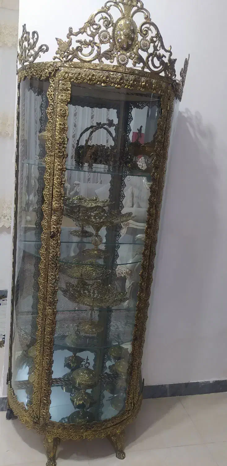 بوفه برنز اصل۱۷‌میلیون‌تومان|بوفه، ویترین، کنسول|پارس‌آباد, |دیوار