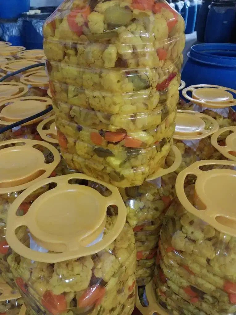 ترشی مخلوط قیمت مناسب|حراج|تهران, میدان میوه و تره‌بار مرکزی|دیوار