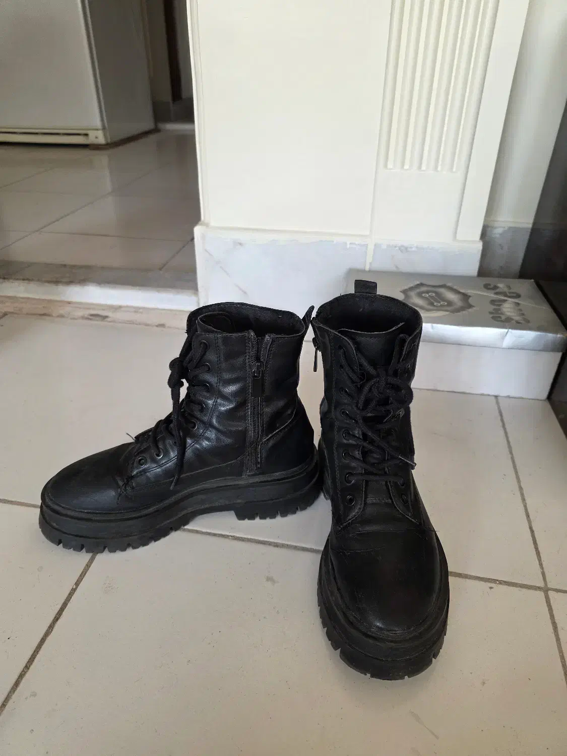 چکمه چرم طبیعی سایز ۳۸ زنانه ومردانه خارجی|کیف، کفش، کمربند|اصفهان, جلفا|دیوار