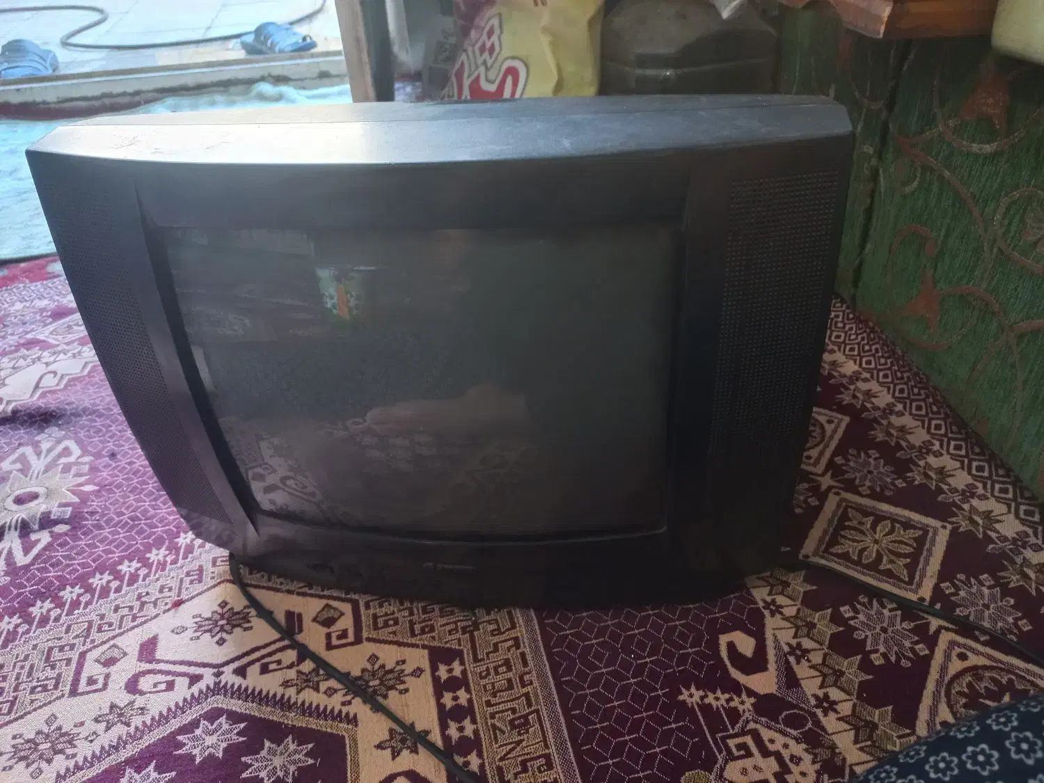 تلویزیون ۱۴ابمیوه گیری اینه شمعدان پایه قابلمه|تلویزیون و پروژکتور|قم, سیدان|دیوار