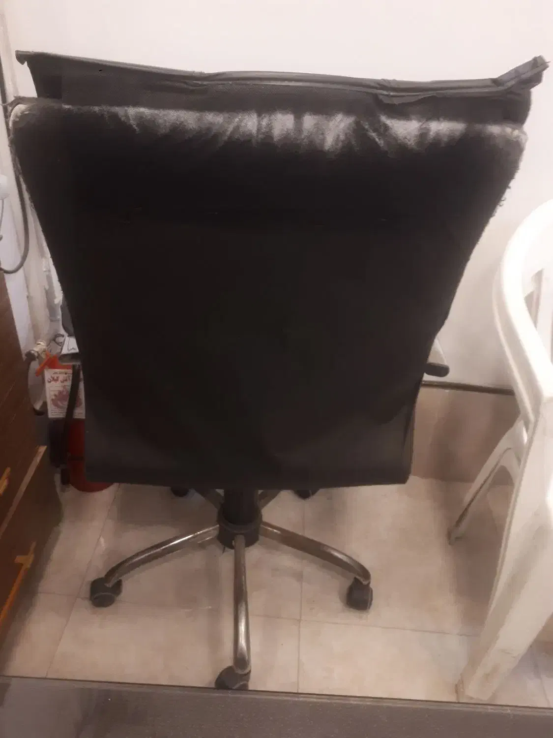 صندلی اداری|صندلی و نیمکت|رشت, حمیدیان|دیوار