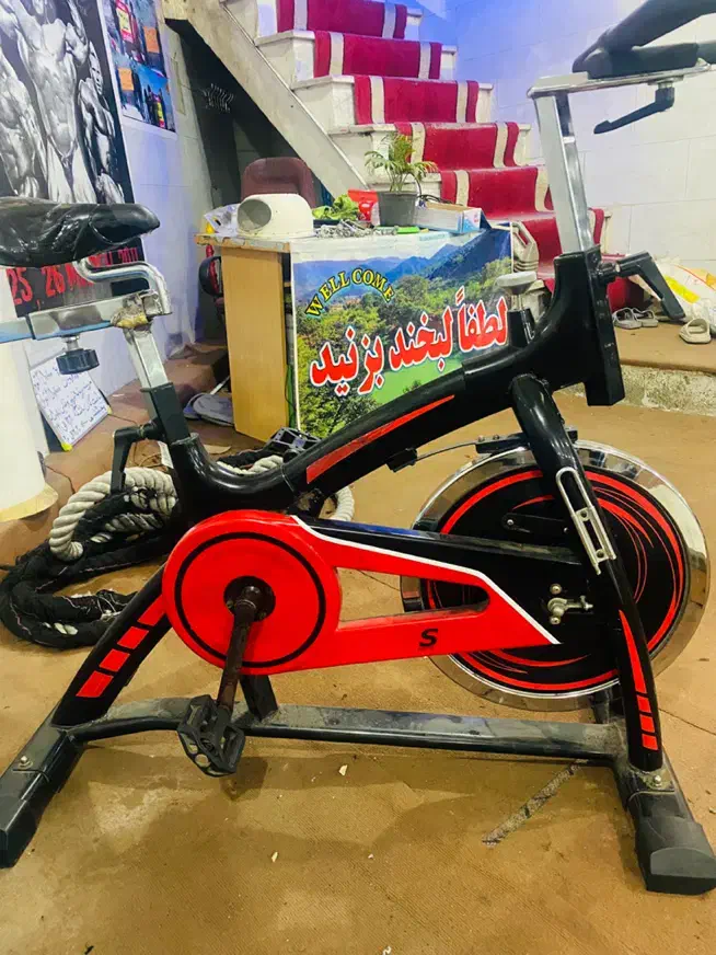 دوچرخه ثابت باشگاهی|تجهیزات ورزشی|گنبد کاووس, |دیوار