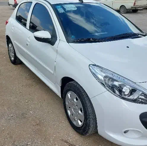 207 تیو فایو|خودرو سواری و وانت|همدان, |دیوار