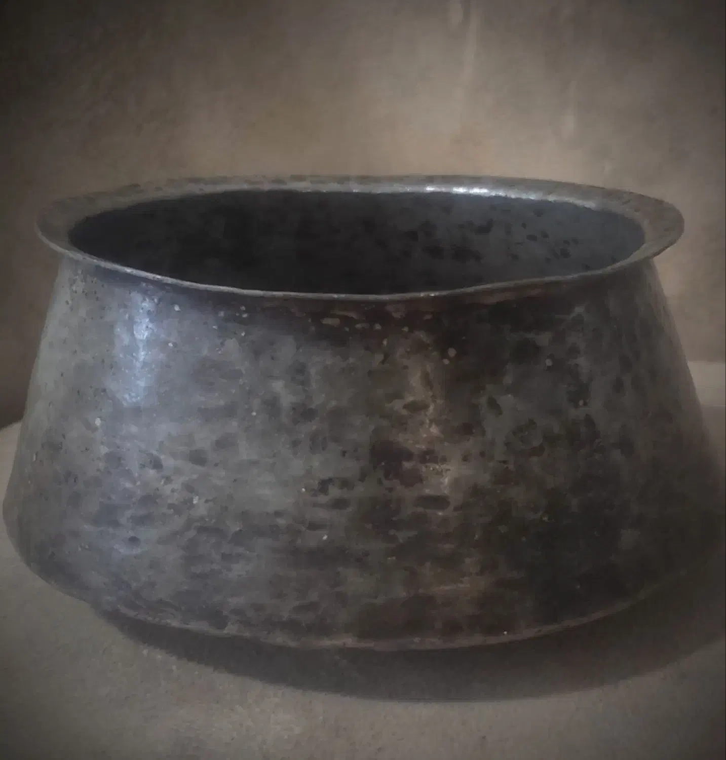 دیگ مسی و سکه قدیمی|کلکسیون اشیاء عتیقه|تهران, ارامنه|دیوار