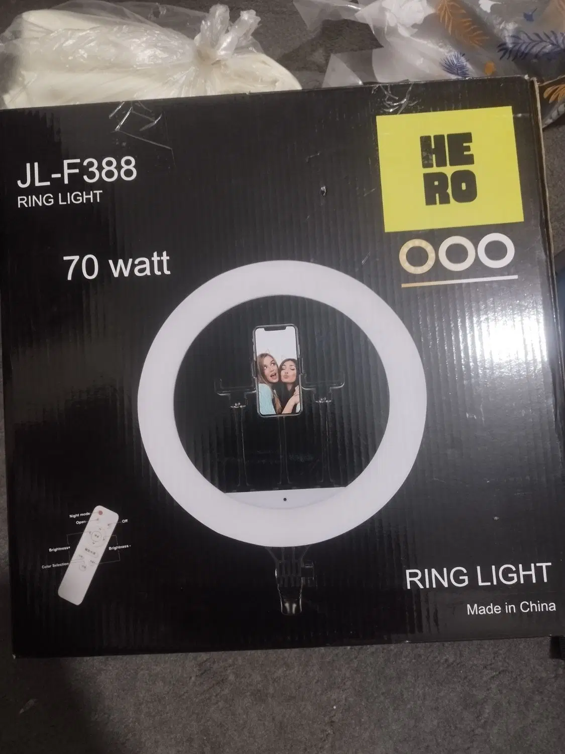 ring light|دوربین عکاسی و فیلم‌برداری|تهران, فلسطین (میدان انقلاب)|دیوار