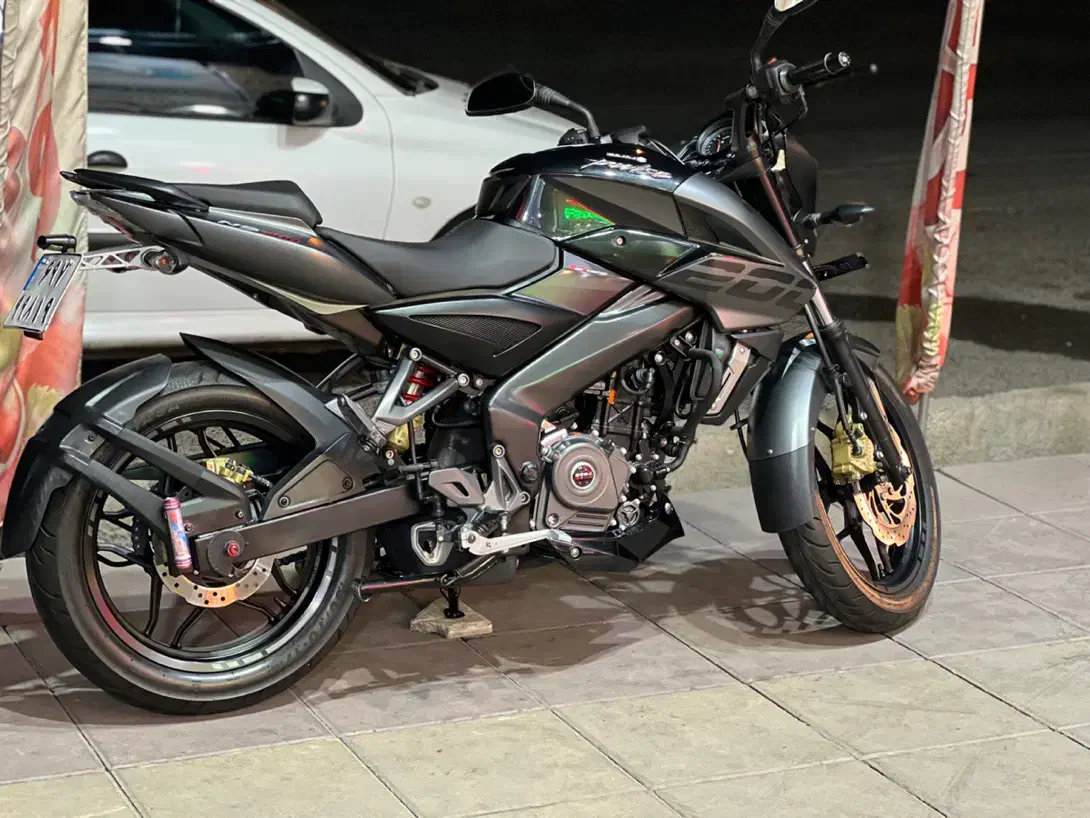 ns 200 خشک|موتورسیکلت|کرج, گلشهر|دیوار