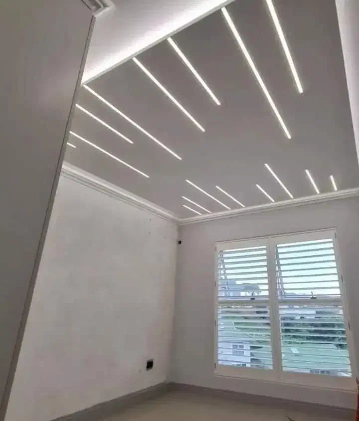 شاگرد برقکاری ماهر و نیمه ماهر|استخدام معماری، عمران و ساختمانی|قروه, |دیوار