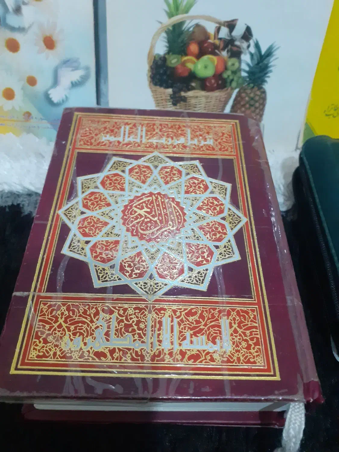 قران کریم با معناو تعدادی کتاب در حد نو|کتاب و مجله مذهبی|کرمانشاه, |دیوار