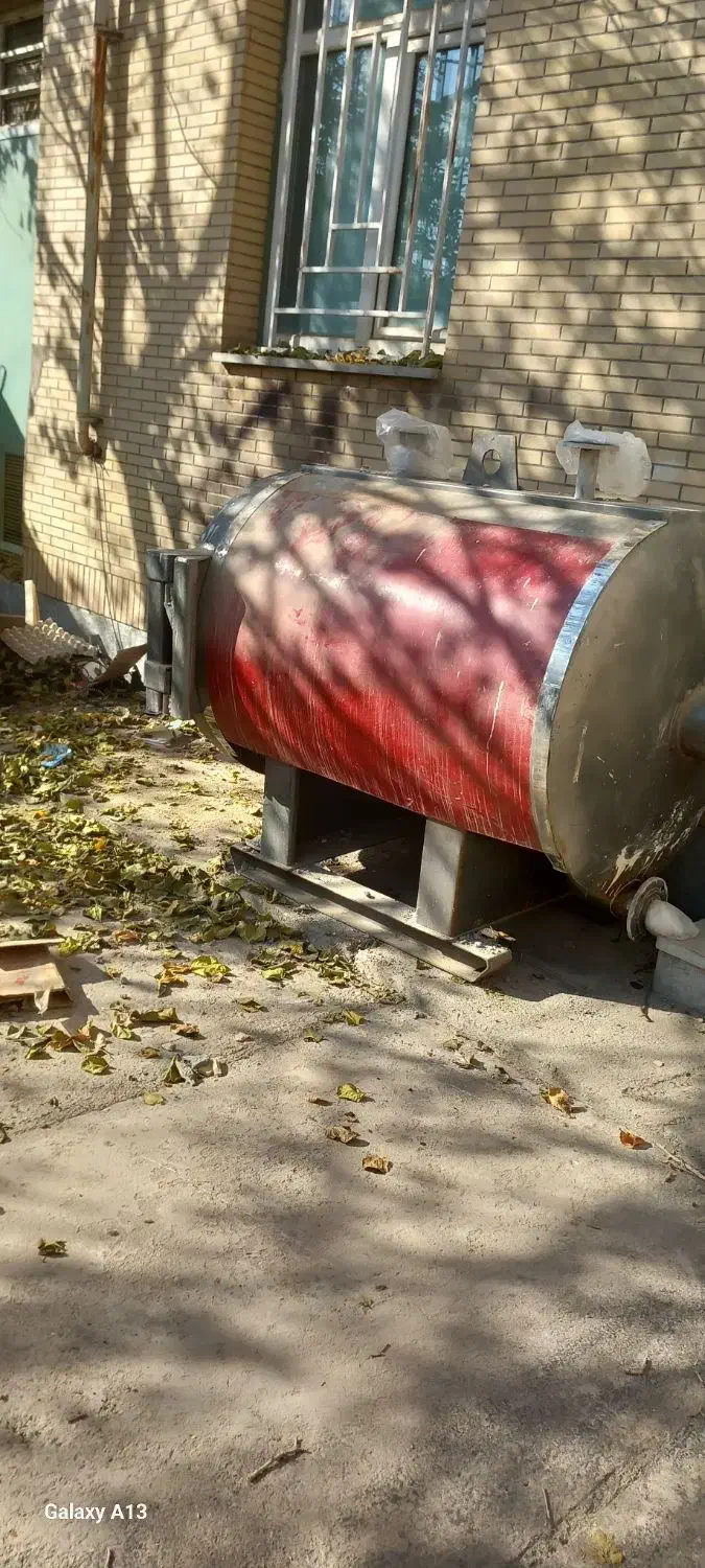 دیگ آبگرم موتورخانه|آبگرمکن، پکیج، شوفاژ|کبودرآهنگ, |دیوار