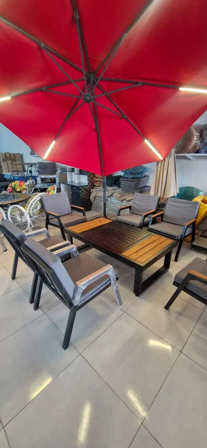 لوکسولاکچری باصندلی سایبانی درجاده قمصر|صندلی و نیمکت|کاشان, دشت لتحر|دیوار