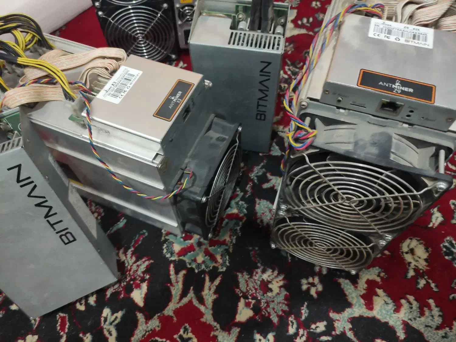 Z9 42k و Z11 135K و X3 220khs و Antminer Dr3 ماینر|قطعات و لوازم جانبی رایانه|شیراز, معالی‌آباد|دیوار