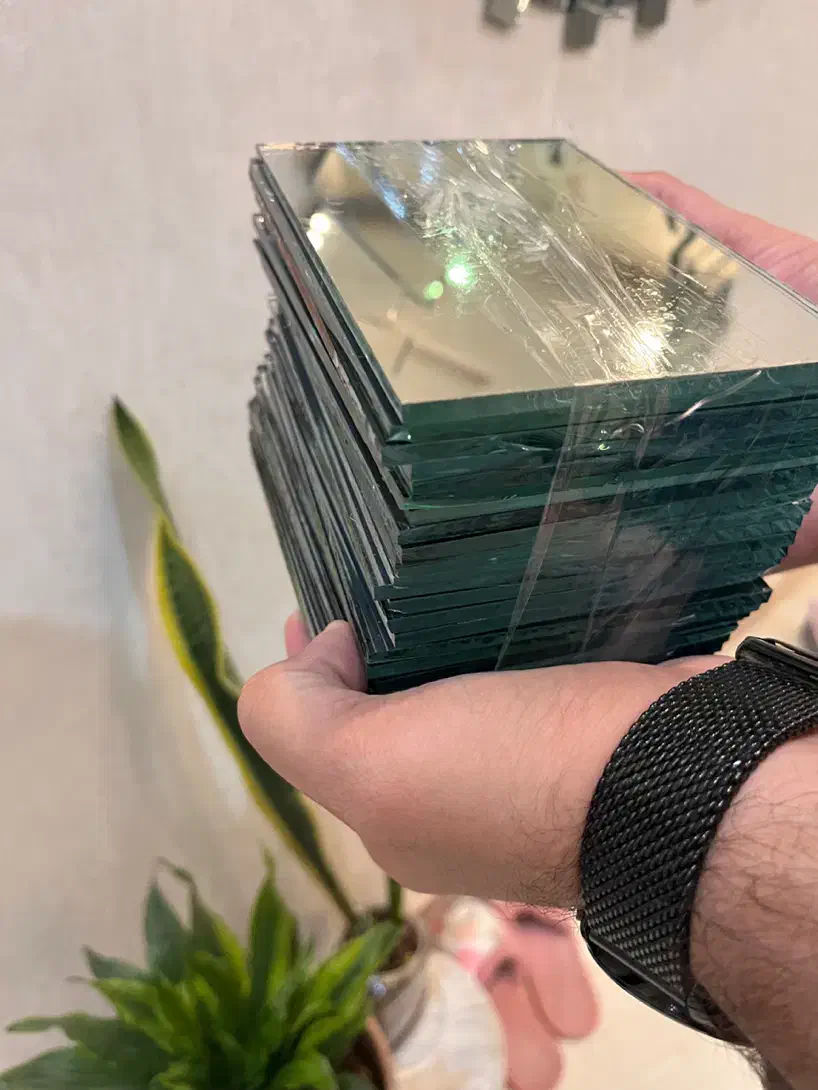 اینه|آینه|مشهد, راهنمایی|دیوار