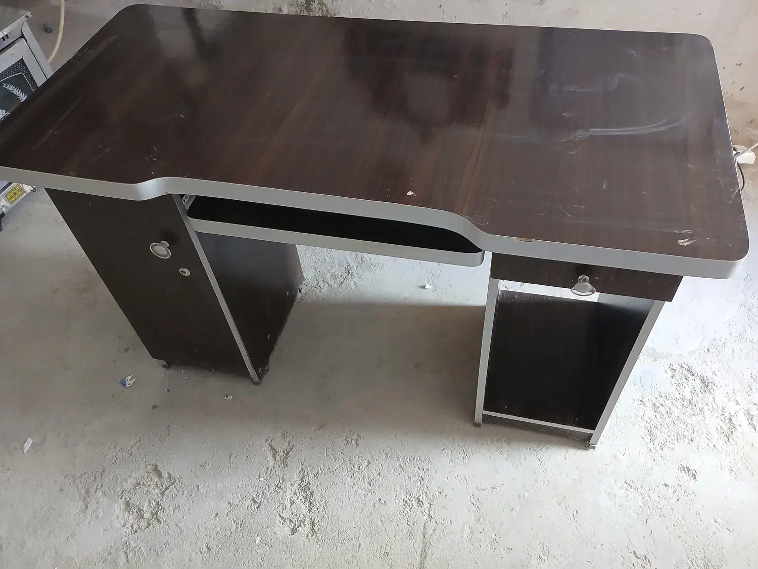 میز کامپیوتر|میز تحریر و کامپیوتر|گناباد, |دیوار