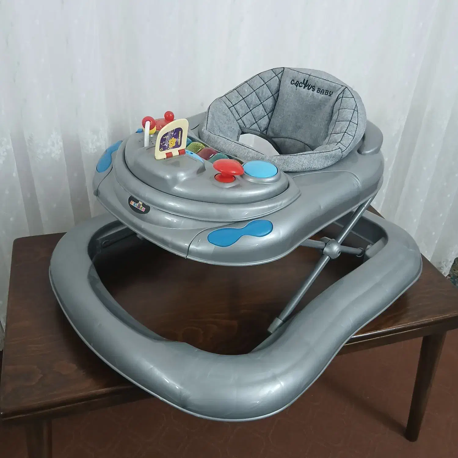 روروئک کودک آک|اسباب و اثاث بچه|اصفهان, باتون|دیوار