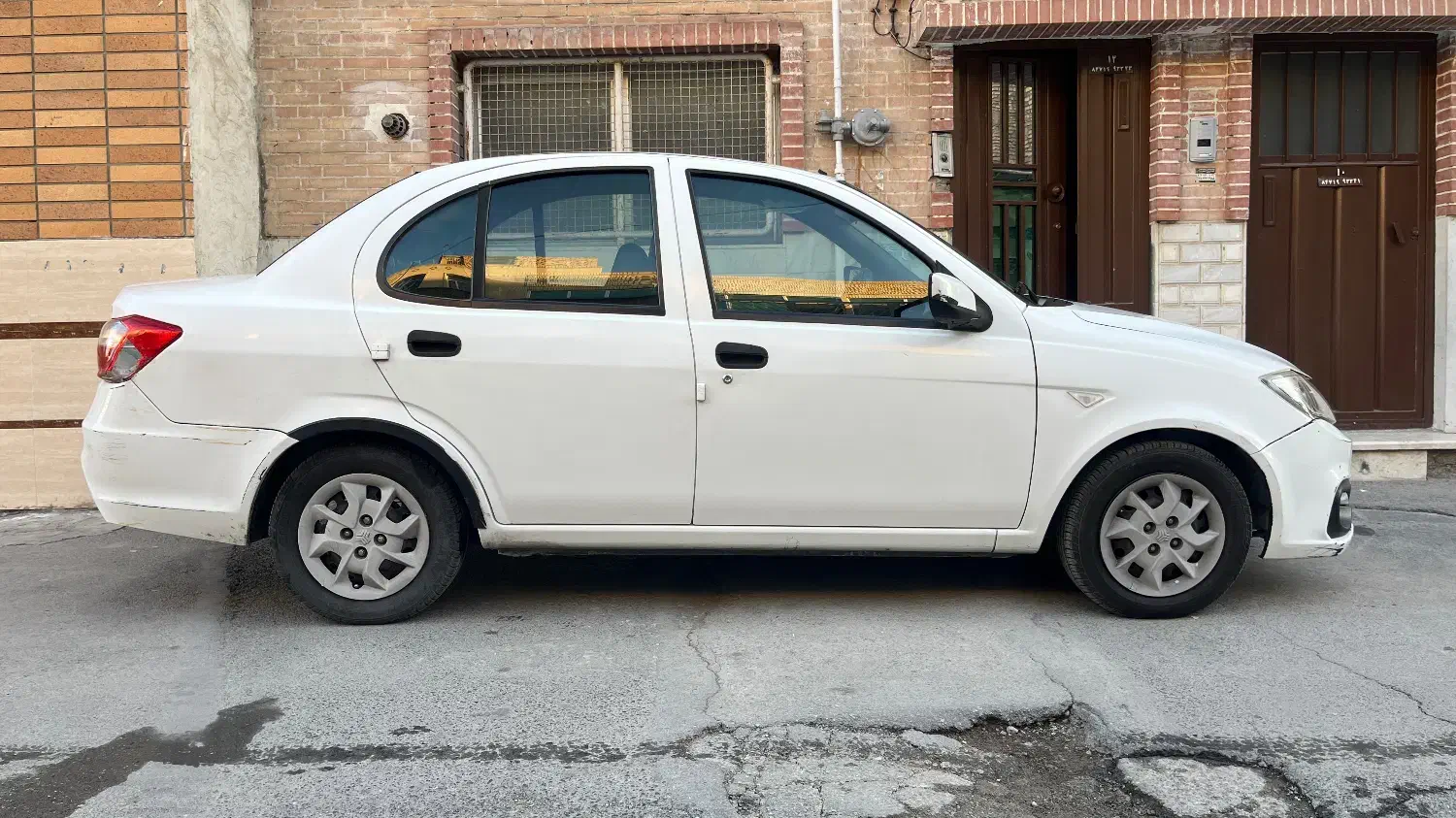 ساینا s|خودرو سواری و وانت|لنجان, |دیوار