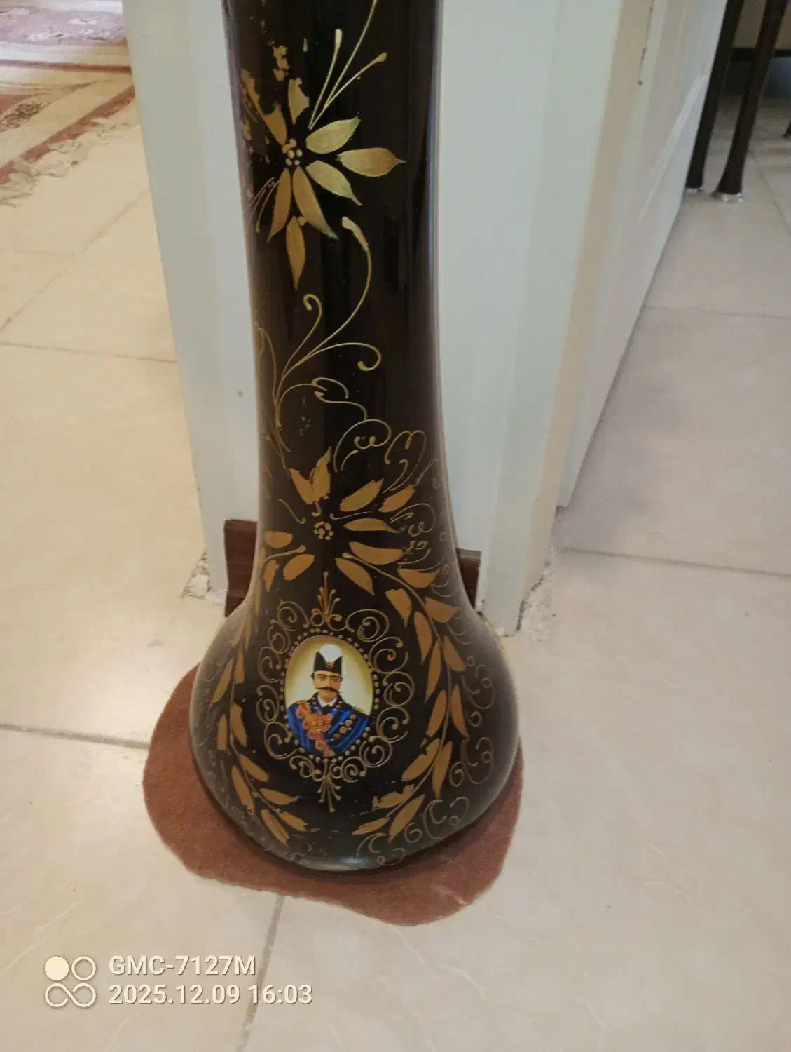 گلدان شاه عباسی|کلکسیون اشیاء عتیقه|رودهن, |دیوار