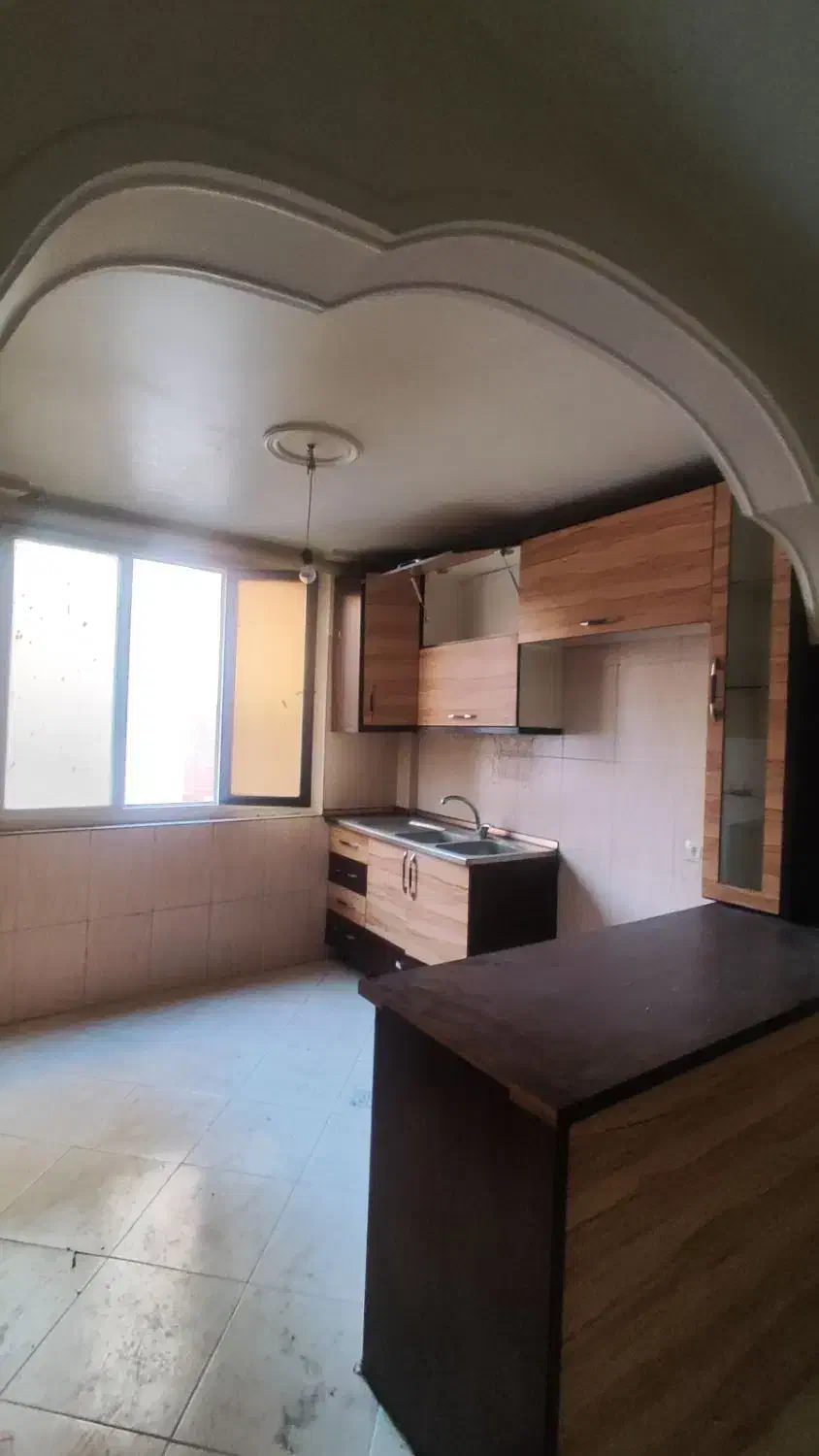 48متر پارکینگ انباری شکوفه عارف شمالی شکوری