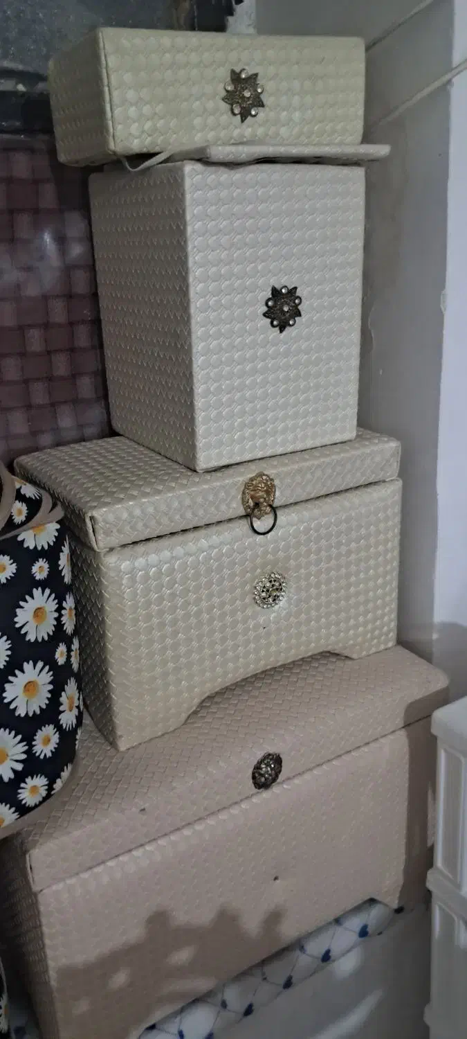 درحدنو|جاکفشی، کمد، دراور|باخزر, |دیوار