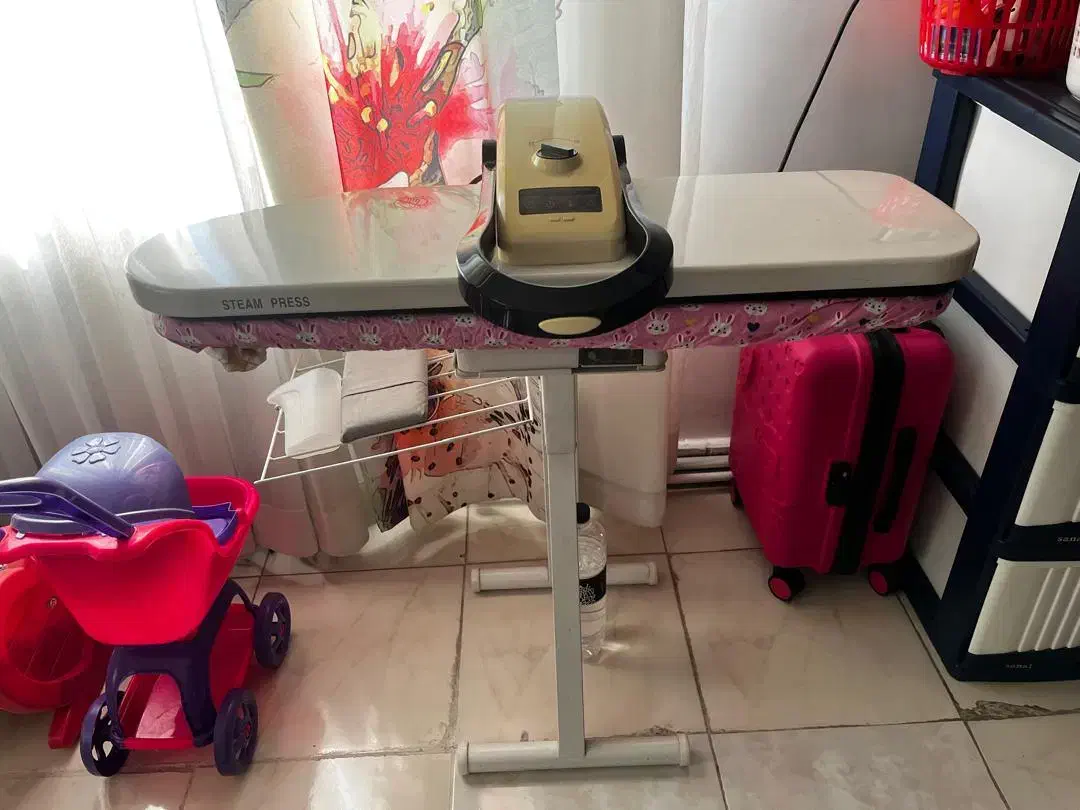 اتو پرسی دلونگی سفید|اتو و لوازم اتو|تنکابن, |دیوار