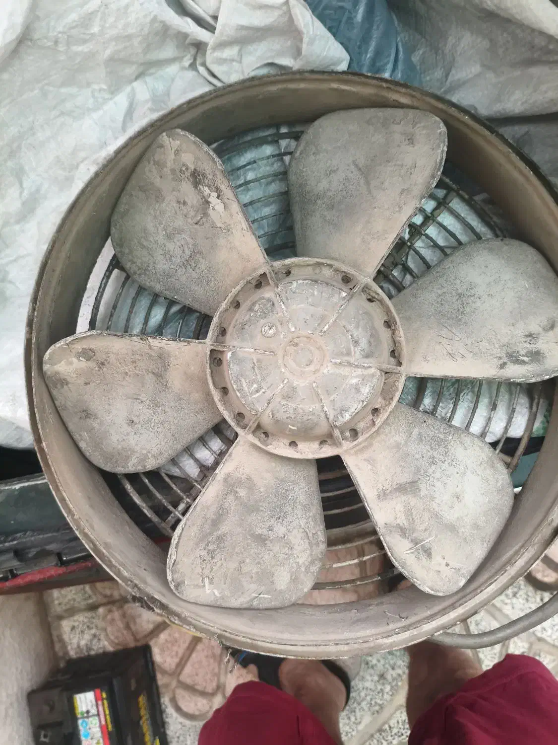 هواکش|پنکه و تصفیهکنندهٔ هوا|اصفهان, امامزاده اسماعیل|دیوار