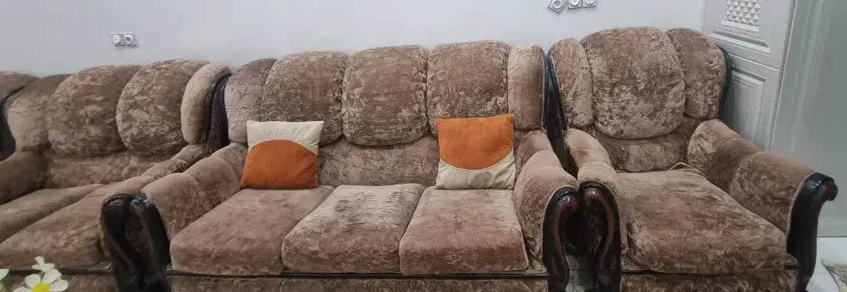 مبل راحتی چوب اصل گردو|مبلمان خانگی و میز عسلی|قم, تولید دارو و یخچال|دیوار