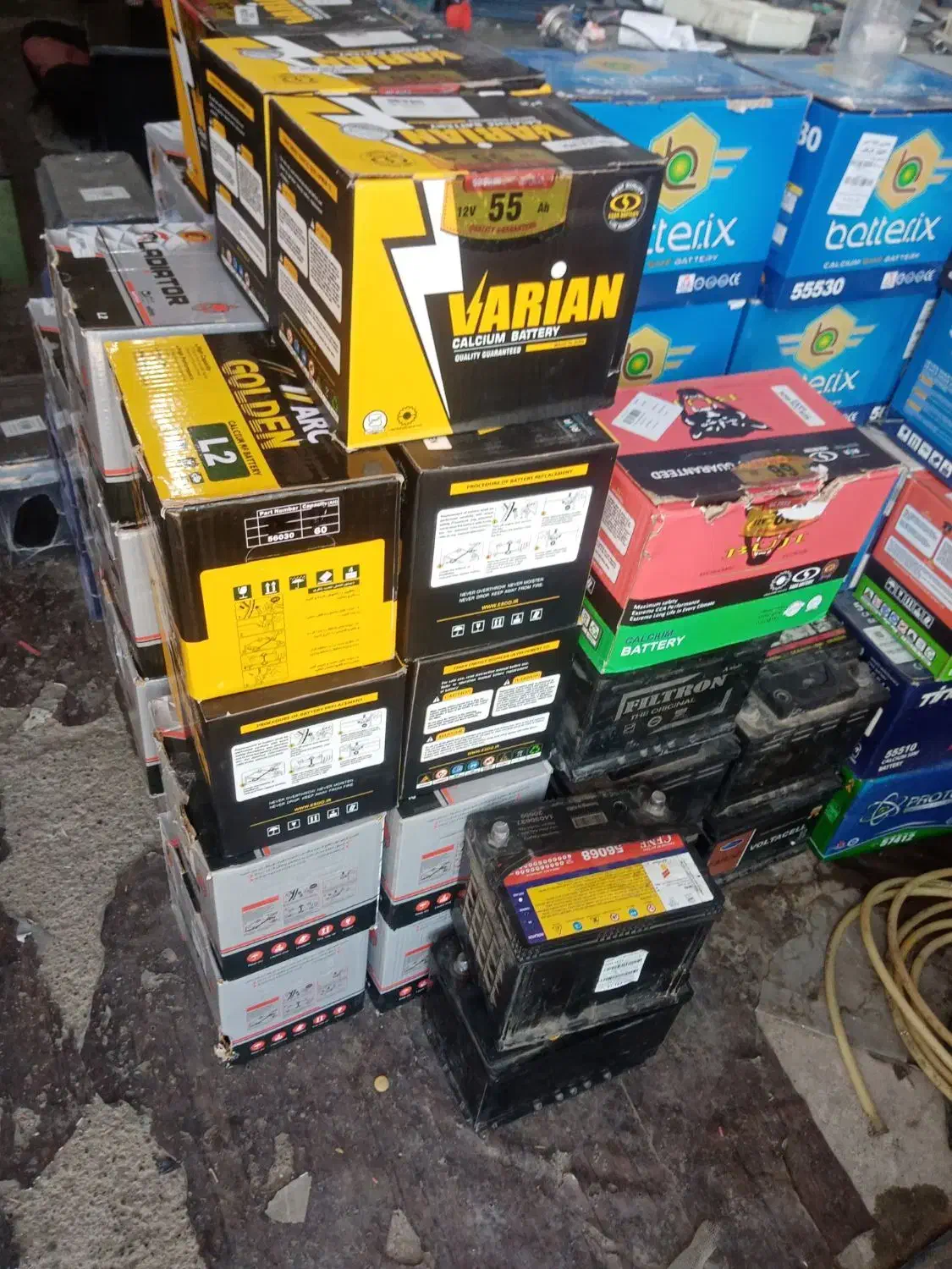 باطری فروشی ثابت وسیار سواری و سنگین|قطعات یدکی و لوازم جانبی|سبزوار, طبرسی (جعفرآباد)|دیوار