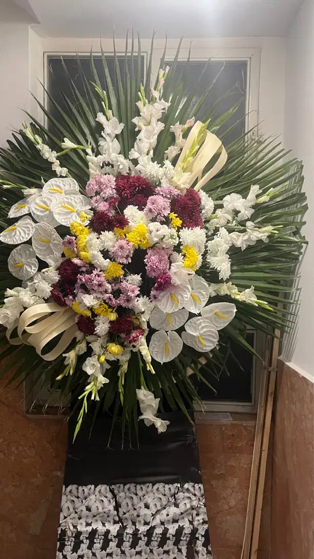 دسته گل بزرگ|گل و گیاه طبیعی|کرج, عظیمیه|دیوار