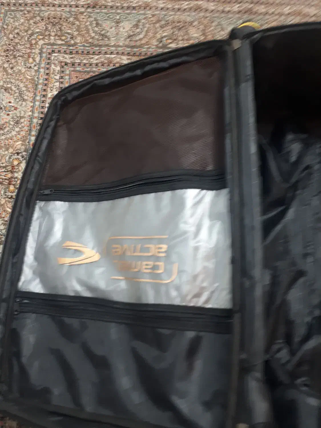 چمدان|کیف، کفش، کمربند|اصفهان, لیمجیر|دیوار