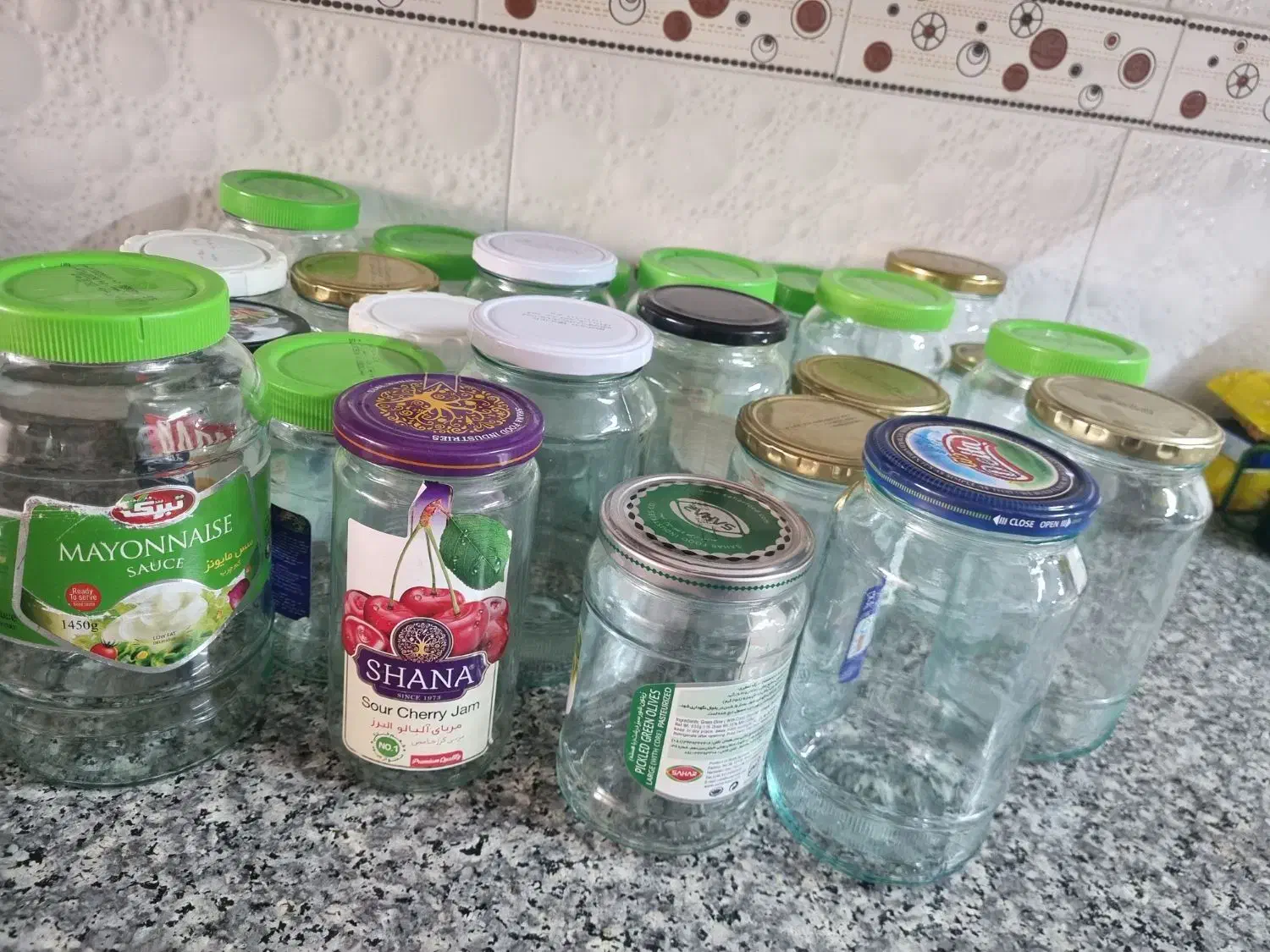 شیشه مربا و ترشی.مرودشت|ظروف نگهدارنده، پلاستیکی، یکبارمصرف|مرودشت, بیست متری بیمارستان|دیوار