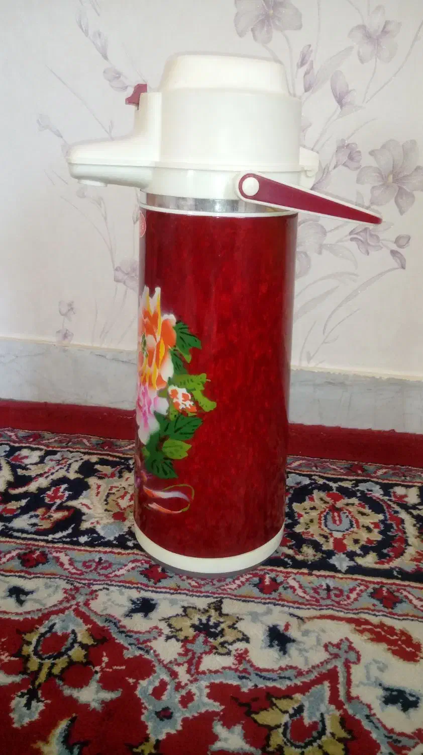 فلاسک ۲ لیتری قدیمی|قوری، کتری، قهوه‌ساز دستی|فولادشهر, C4|دیوار