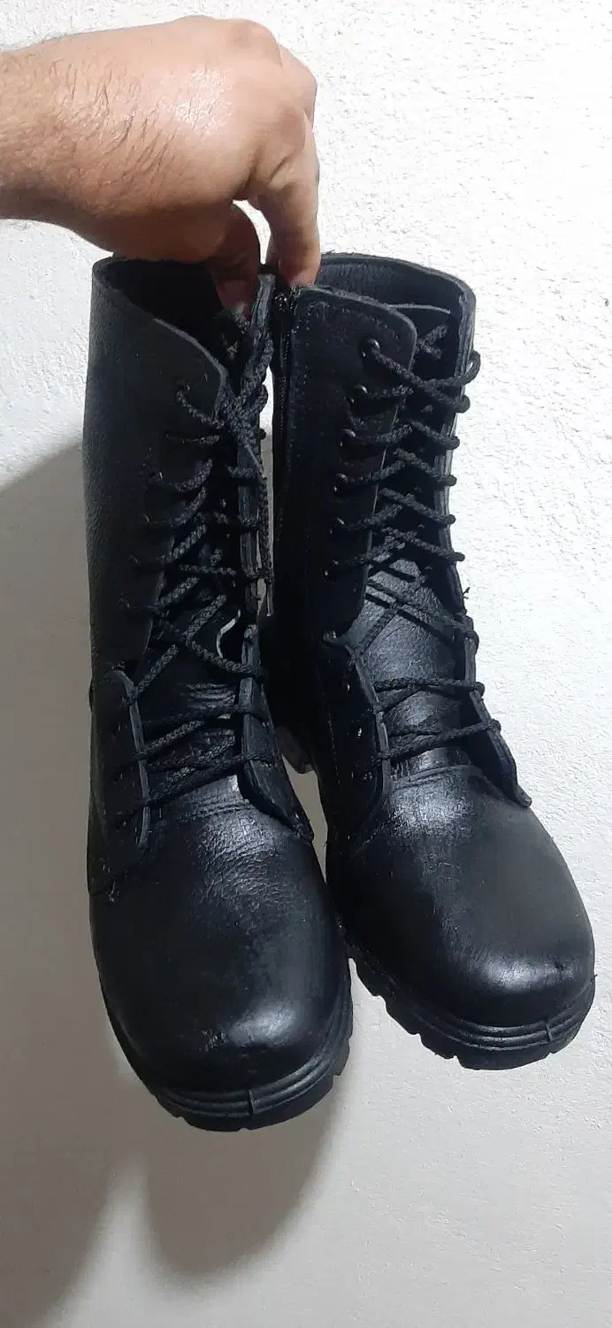 پوتین|کیف، کفش، کمربند|مشگین شهر, |دیوار