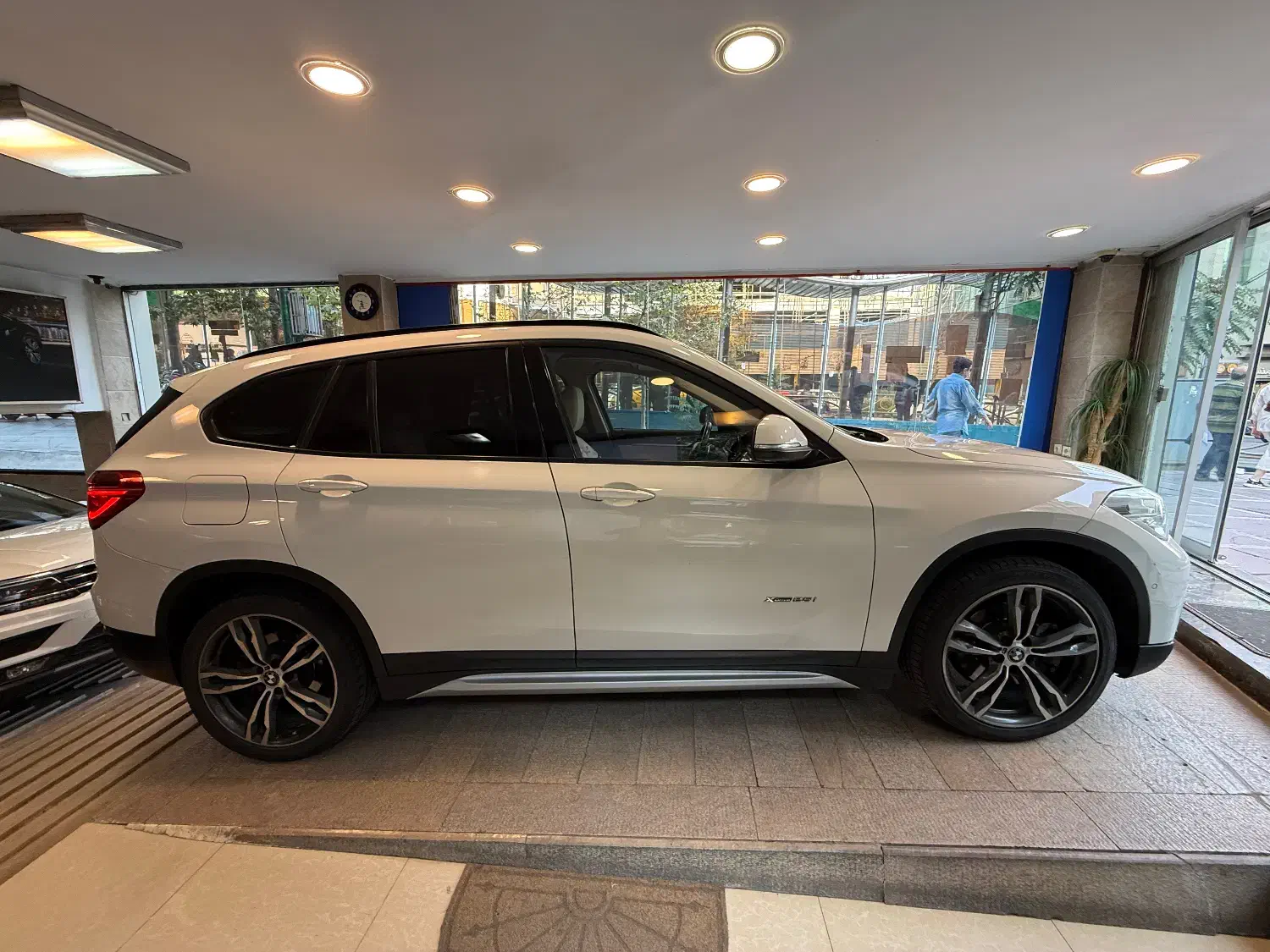 Bmw x1 2017|خودرو سواری و وانت|تهران, ونک|دیوار