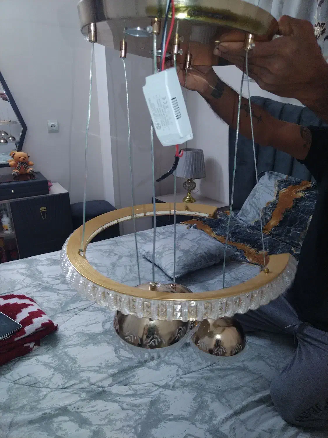 لوستر سه شاخه LED|لوستر و چراغ آویز|اصفهان, قهجاورستان|دیوار