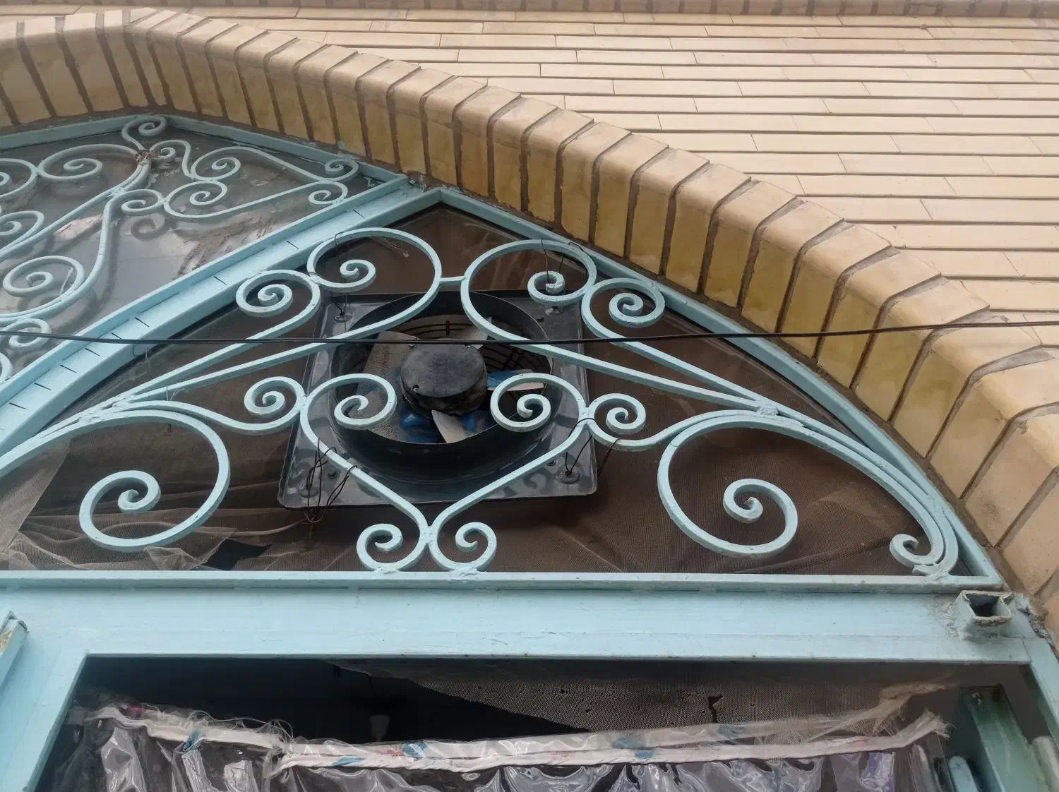 هواکش|پنکه و تصفیه‌کنندهٔ هوا|کرمانشاه, |دیوار