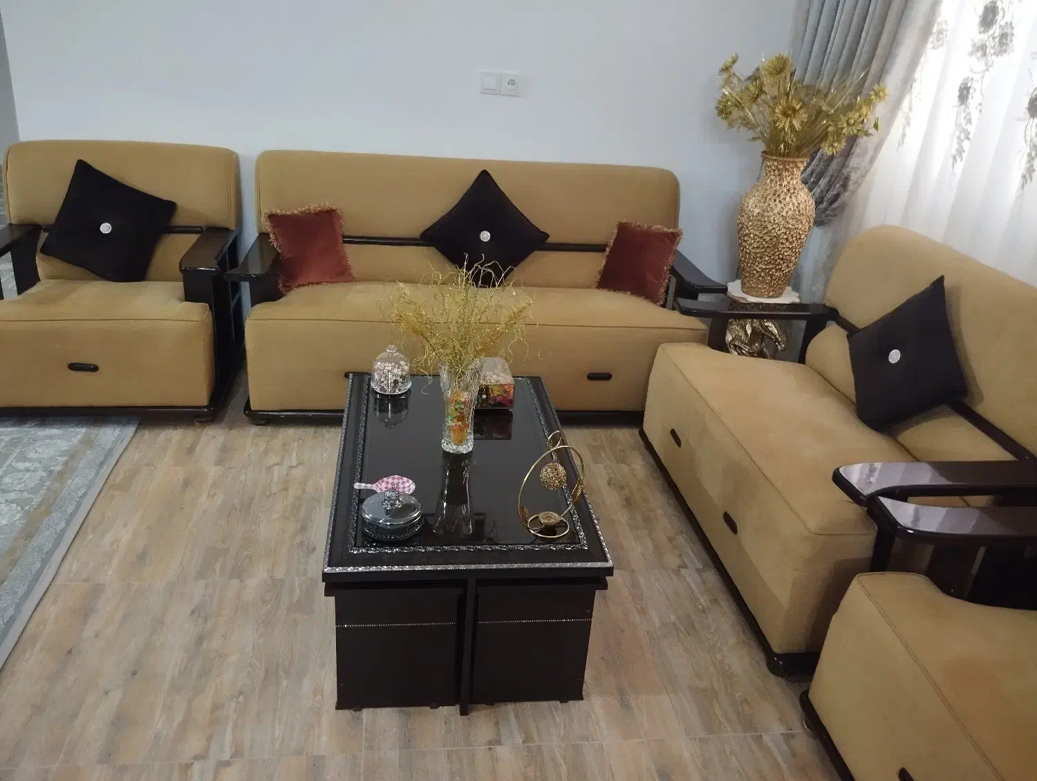 مبل راحتی|مبلمان خانگی و میز عسلی|معصومیه, |دیوار