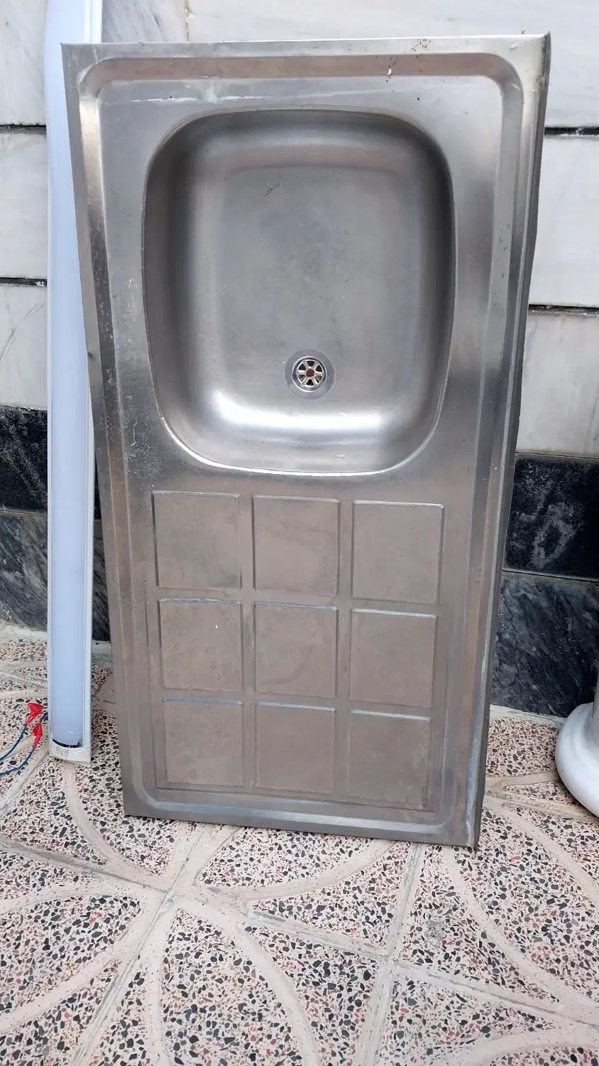 سینگ|آبچکان و نظمدهنده ظروف|بروجرد, |دیوار