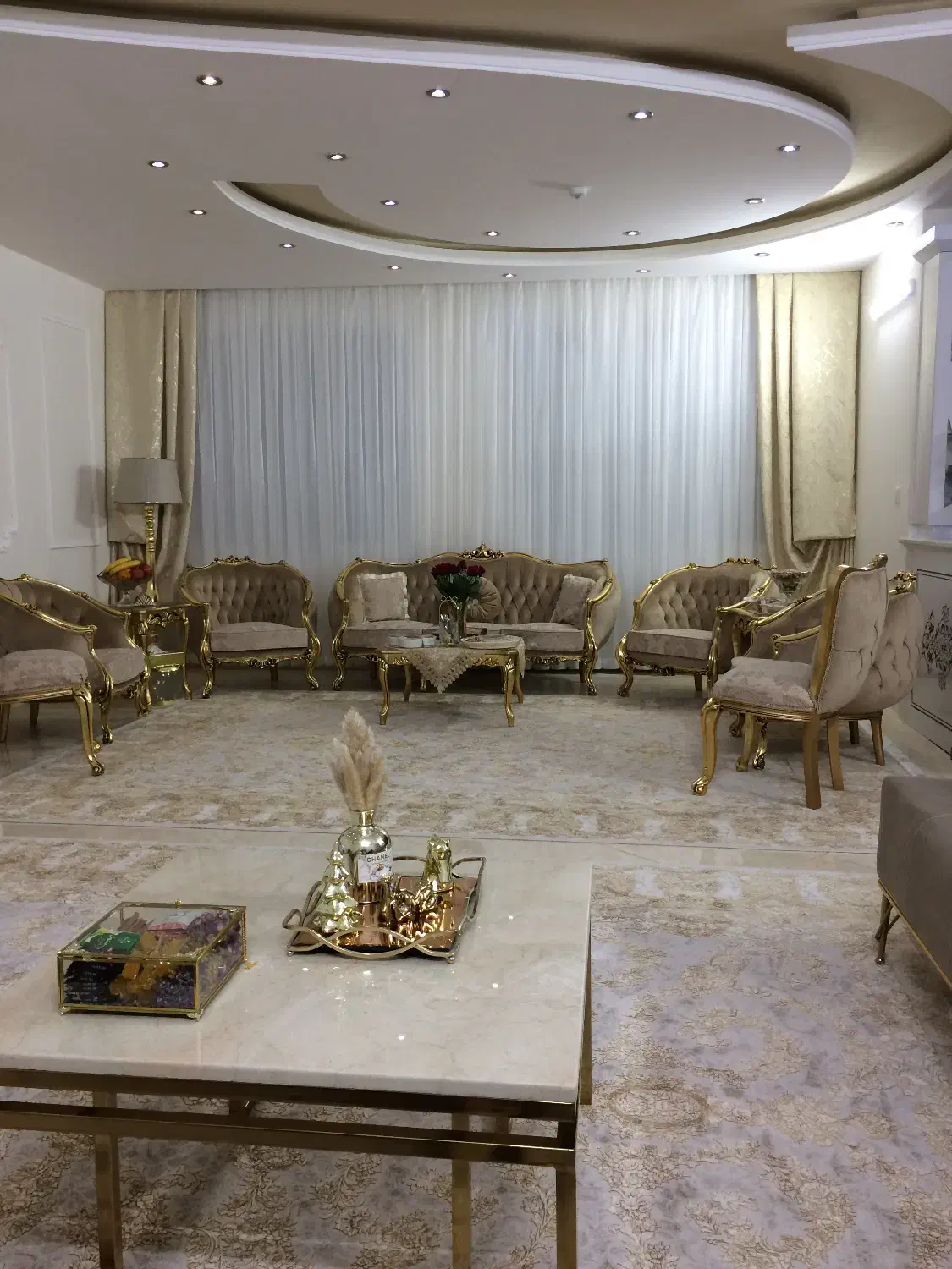 مبلمان ورق طلا + میزها|مبلمان خانگی و میز عسلی|طرقبه, |دیوار