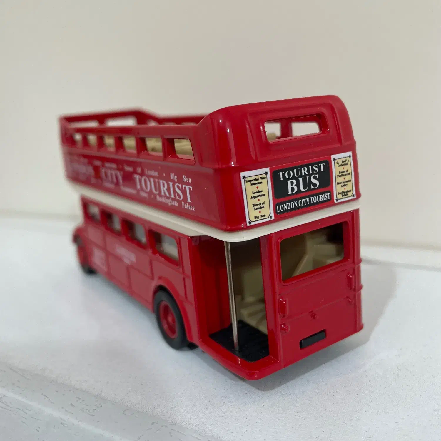 ماکت تمام فلزی اتوبوس لندنی سقف رو باز برند ویلی|اسباببازی|اهواز, کوی سعدی|دیوار