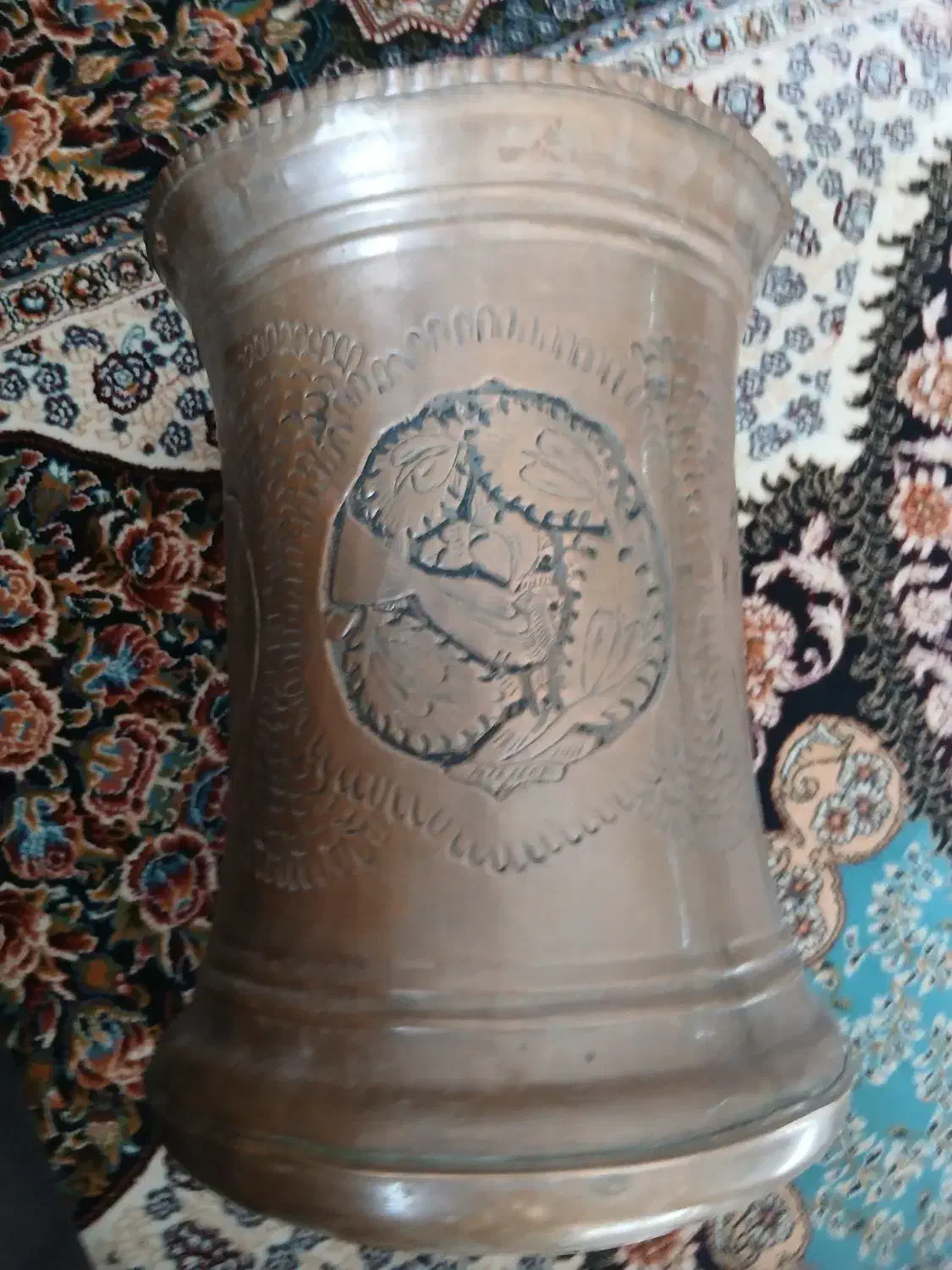 سطل مسی قدیمی|کلکسیون اشیاء عتیقه|خمینی‌شهر, |دیوار