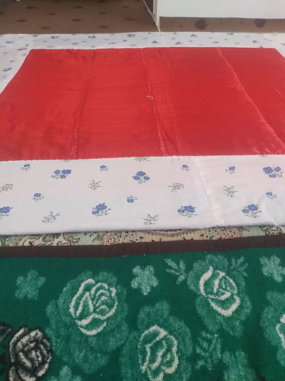 لحاف|رختخواب، بالش، پتو|ملکان, |دیوار