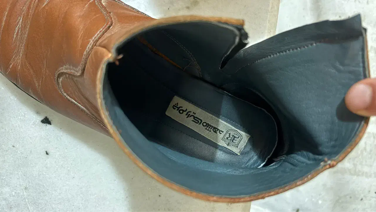 نیم بوت چرم عسلی اصل و کفش ویتنام اصل|کیف، کفش، کمربند|زنجان, |دیوار