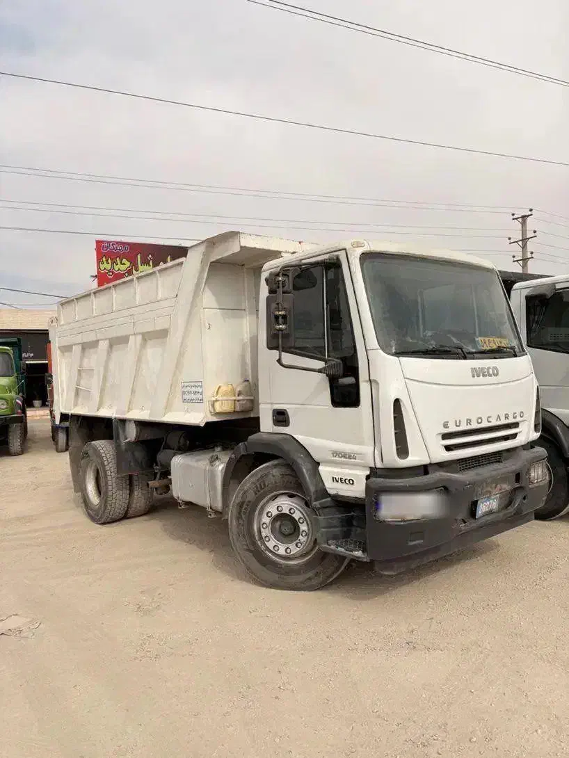 ایویکو یوروکارگو|خودرو سنگین|اصفهان, فرودگاه|دیوار