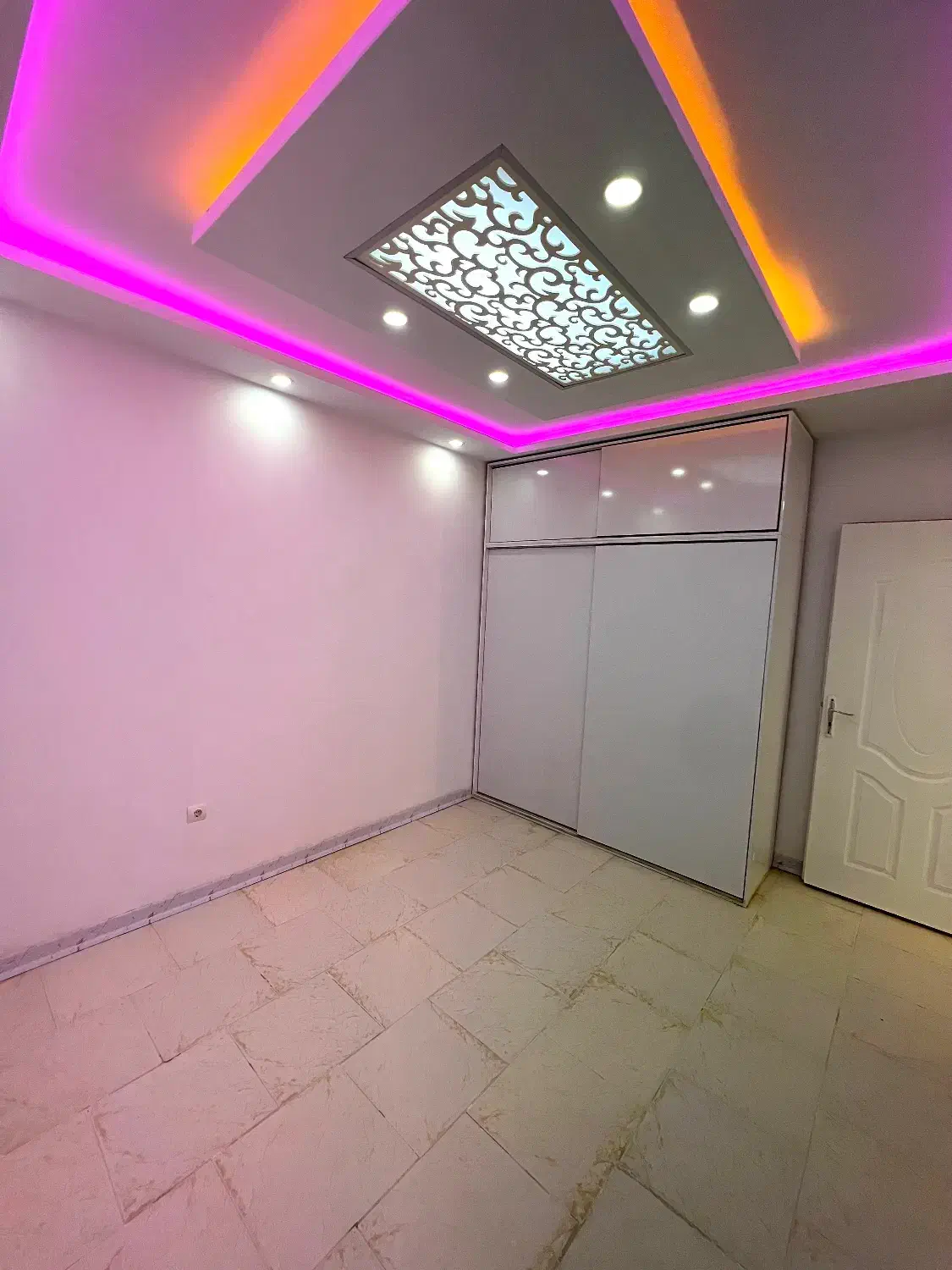 آپارتمان دو خوابه ۹۷ متری کلید نخورده|فروش آپارتمان|پرند, فاز ۲|دیوار