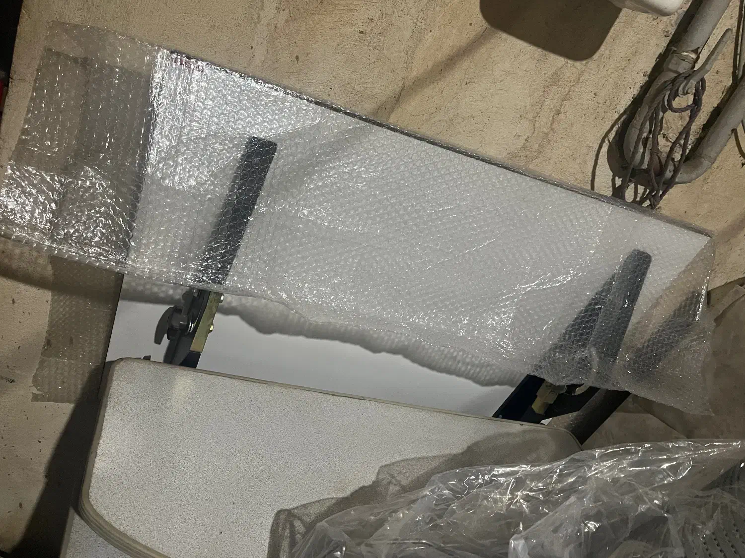 تلویزیون و میز تلویزیون،کامپبوتر+میز،میز نقشه کشی|صوتی و تصویری|منجیل, |دیوار