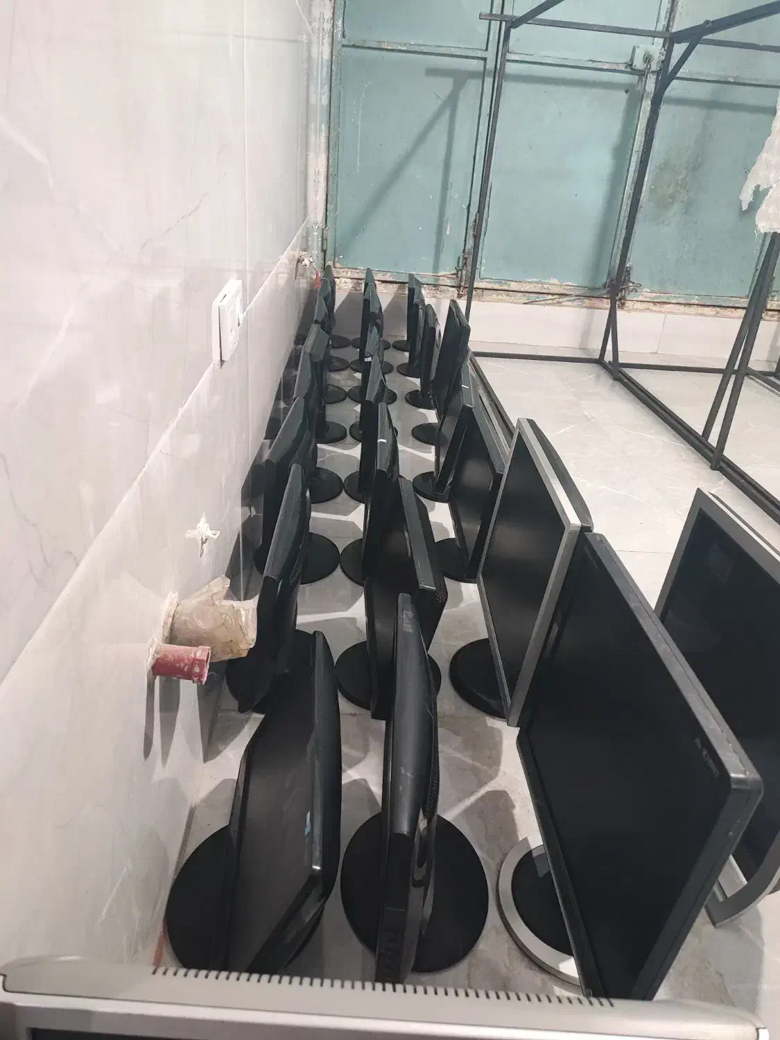 مانیتور 16 سامسونگ و Aoc|قطعات و لوازم جانبی رایانه|ری, منصوریه منگل|دیوار