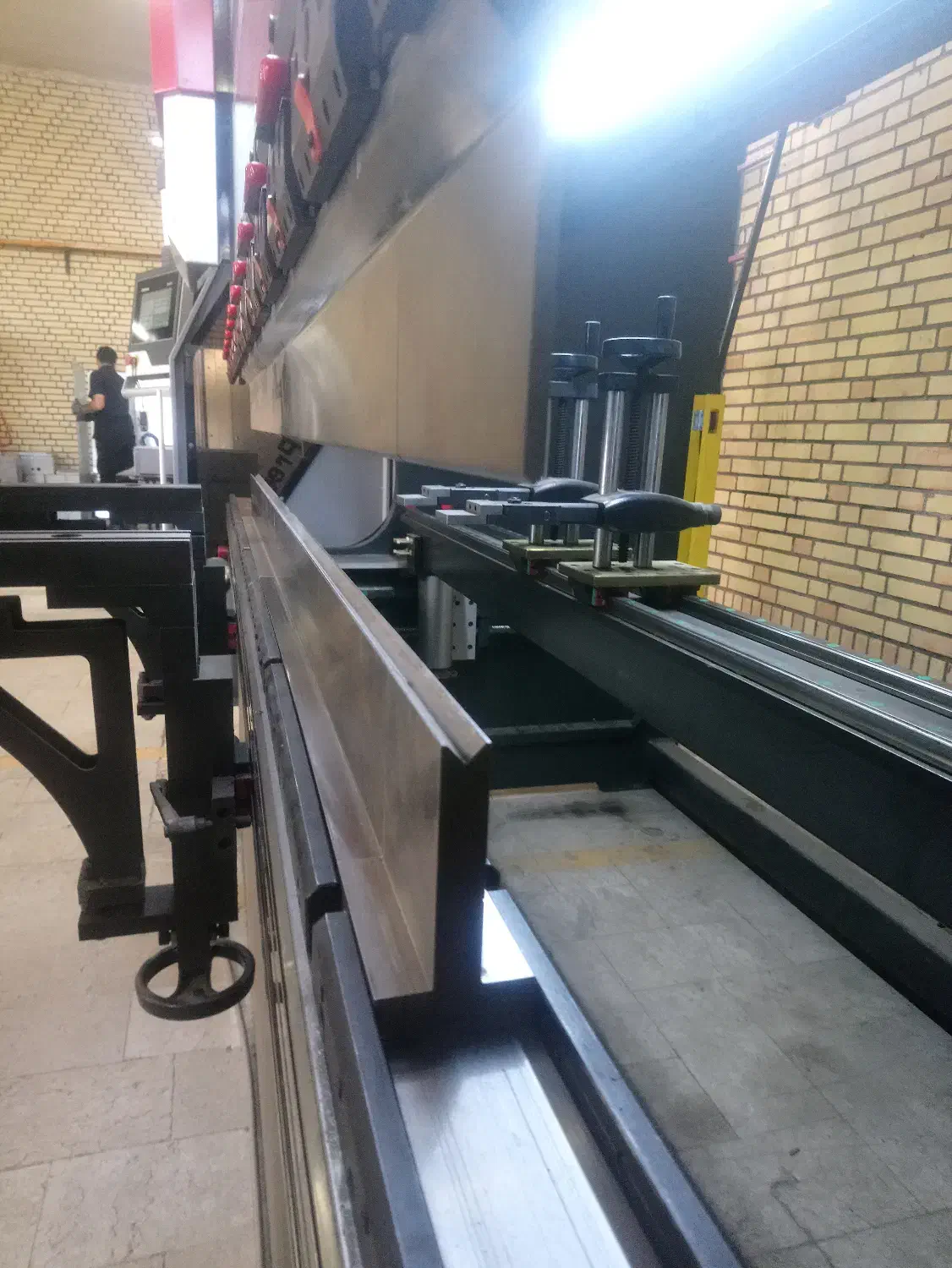 استخدام خمکار ورق|استخدام صنعتی، فنی، مهندسی|سنگر, |دیوار