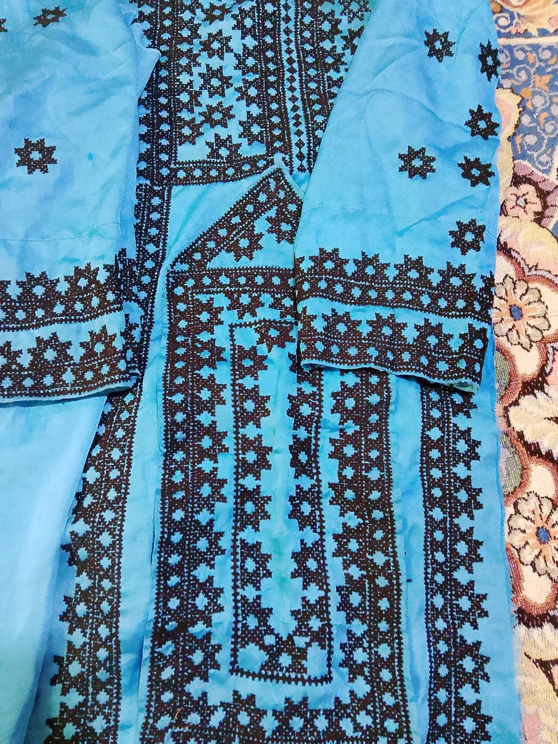 جالق|لباس|سراوان, |دیوار