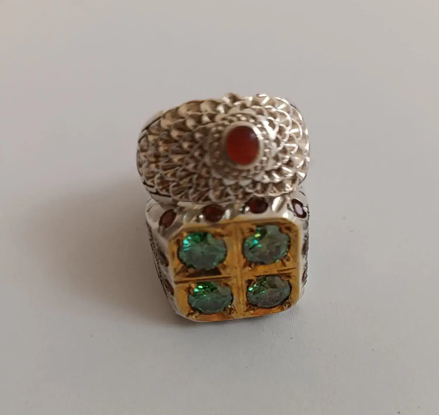 انگشتر نقره دست ساز قلمزنی مردانه و زنانه|جواهرات|پرند, فاز ۶|دیوار