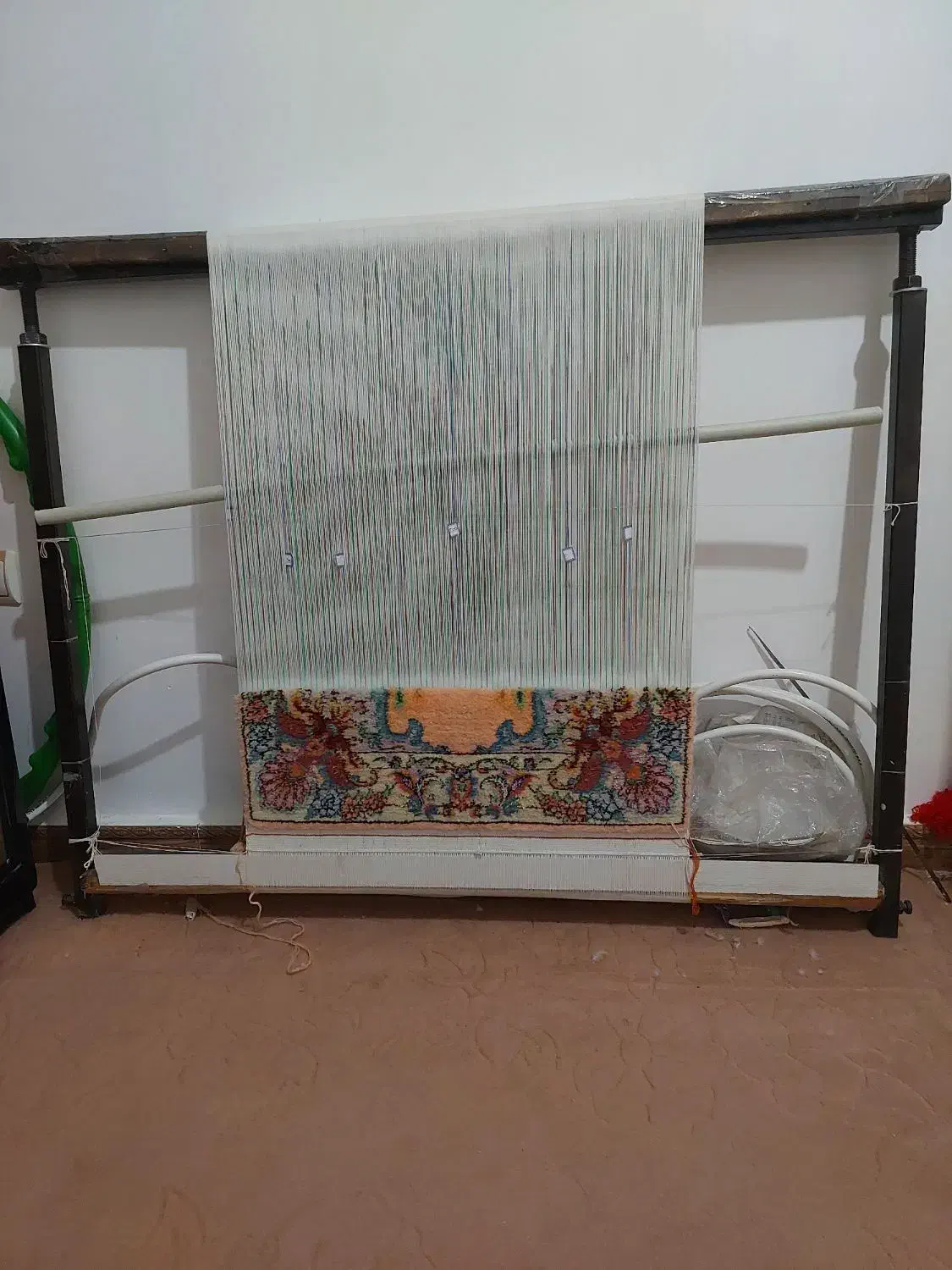 قالی نیمه بافته شده|فرش|اقبالیه, |دیوار